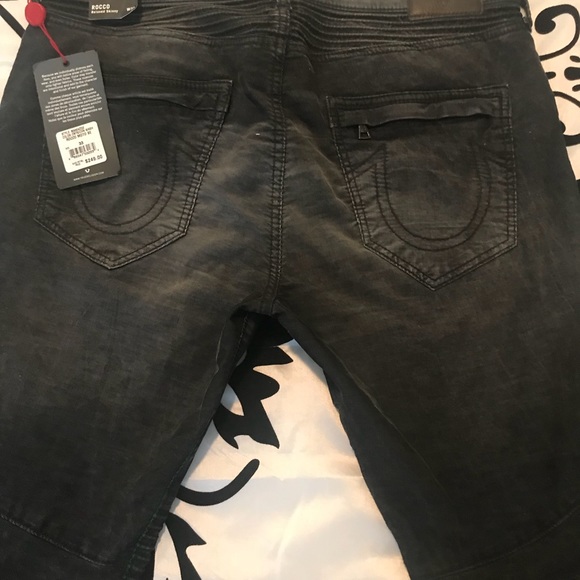 True Religion relaxed skinny - Picture 3 of 4